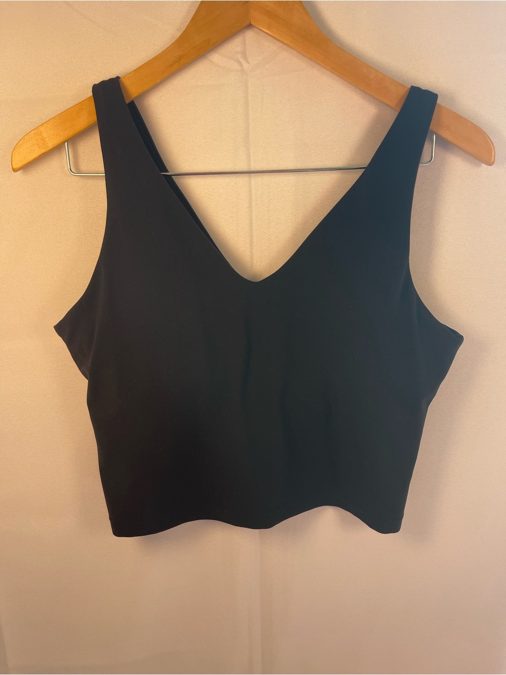 Athleta Large Sleeveless V-Neck Black Crop Tank Top Built In Bra